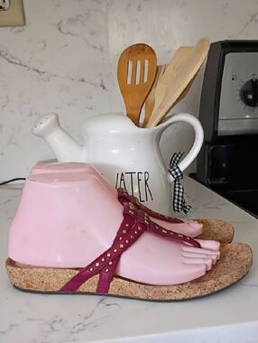 UGG Women's Burgundy Cork Footbed Sandals - Comfortable Summer Thong